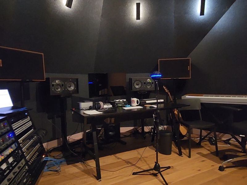 Buffalo Studio front 1