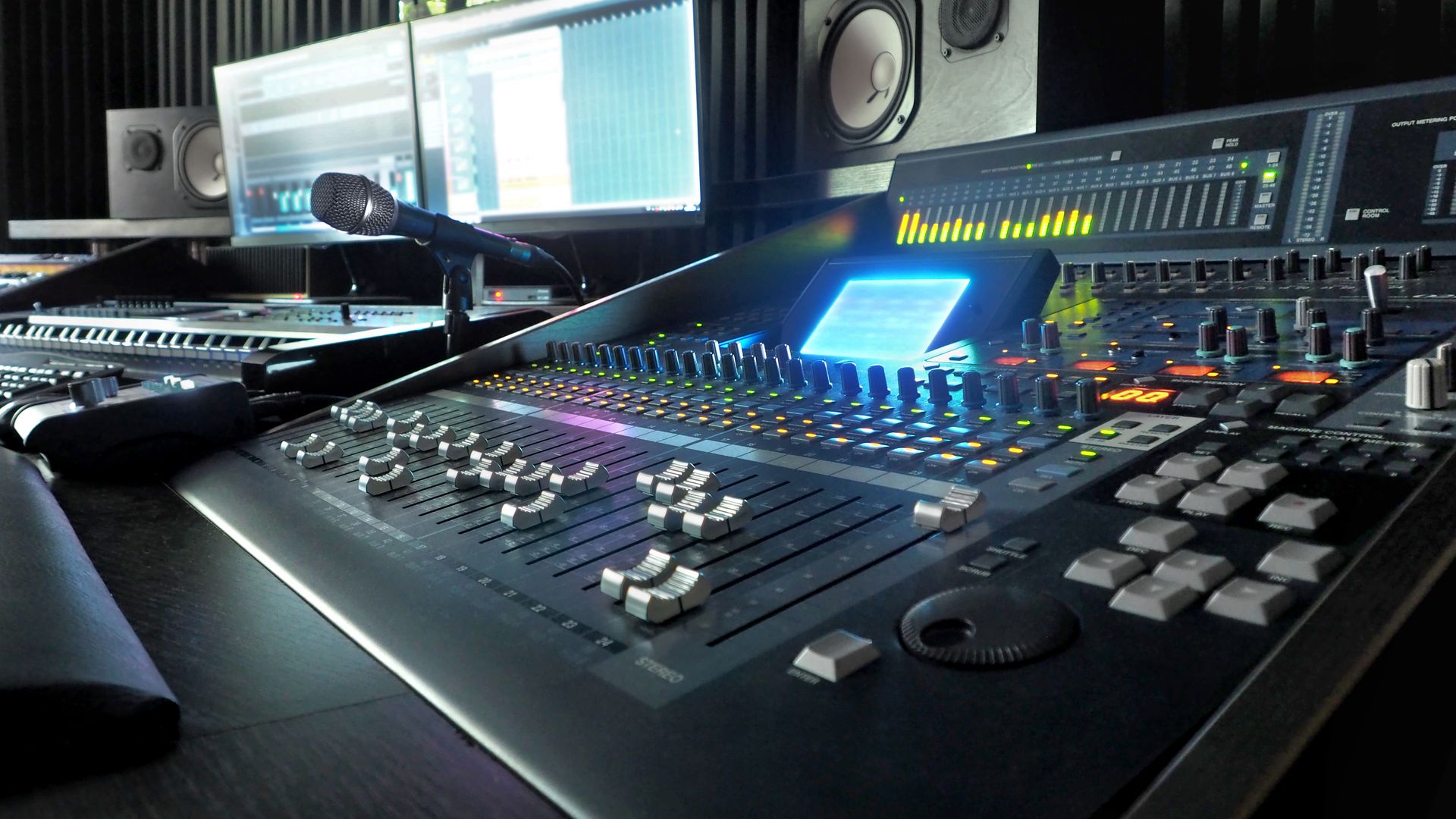 Studio Low